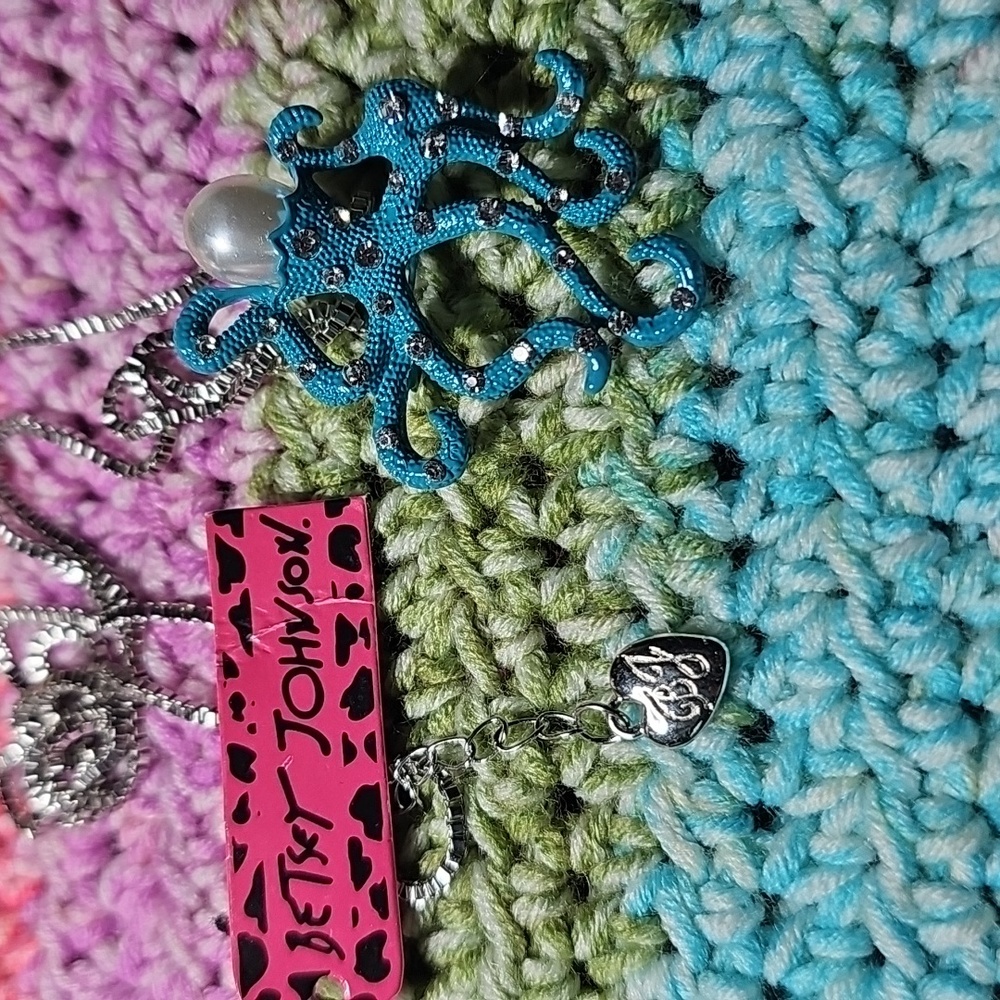 Betsey Johnson Turquoise Octopus Pendant Necklace Brooch